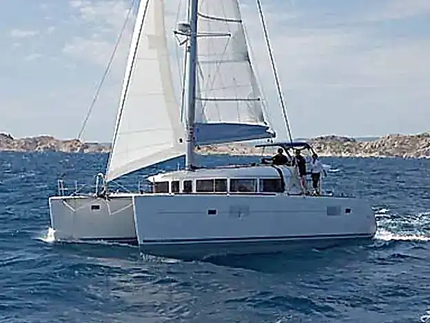 Bodrum Katamaran Lagoon 400