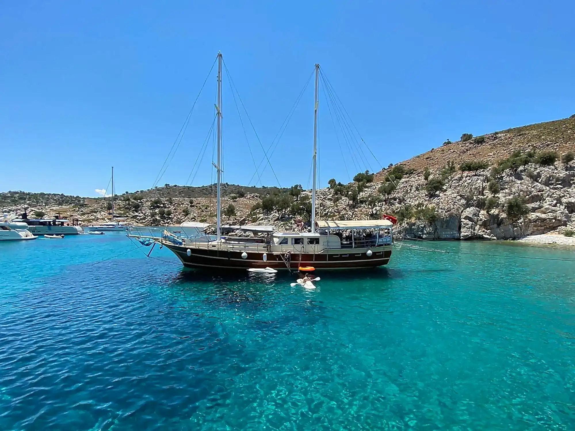 Bozburun 6 Kamaralı Kiralık Gulet