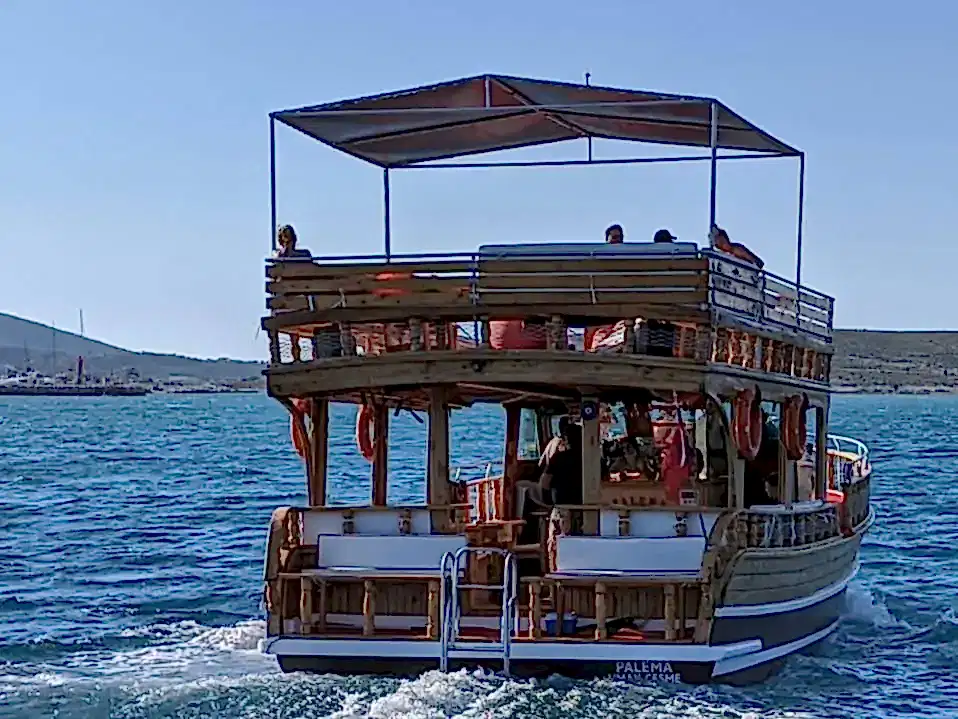 Alaçatı Butik Tekne Turu