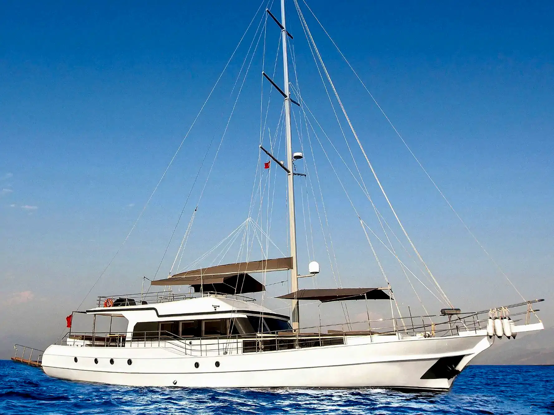 Bodrum 6 Kamaralı Kiralık Lüks Gulet