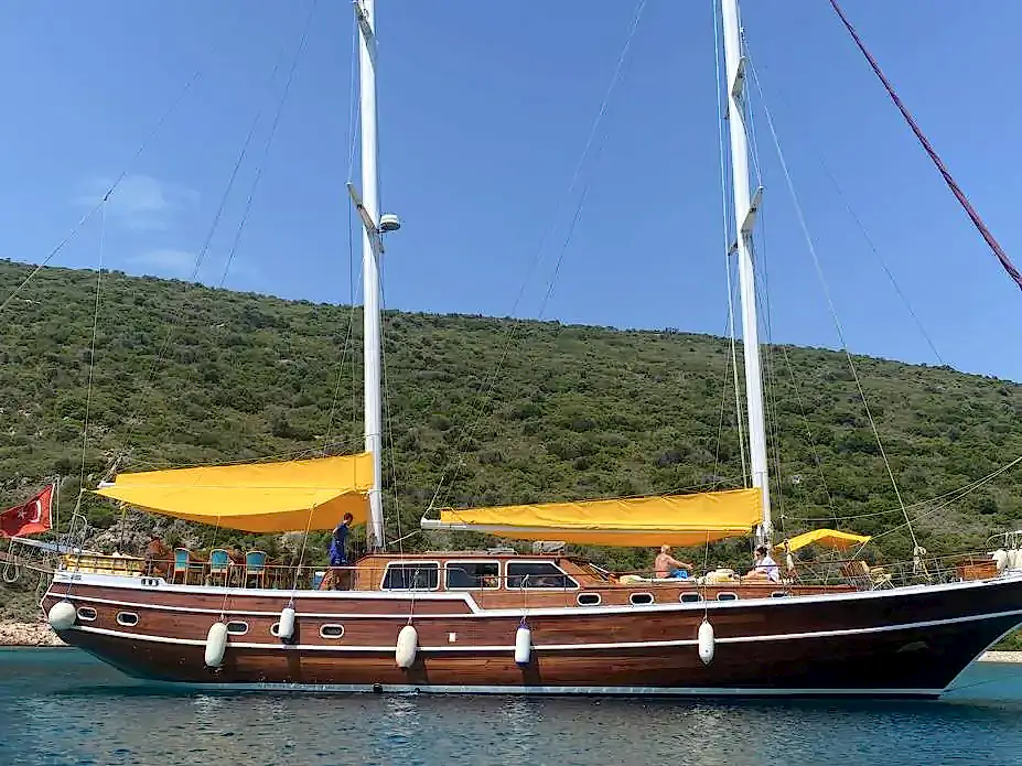 Kiralık Gulet Tipi Tekne Çeşme