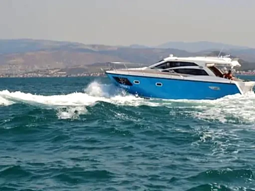 Kaş'ta Kiralık Konaklamalı Yat